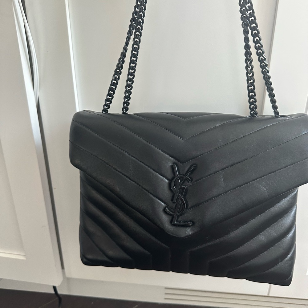 NEW Saint Laurent Loulou Medium Quilted Leather Shoulder Bag - Picture 2 of 12